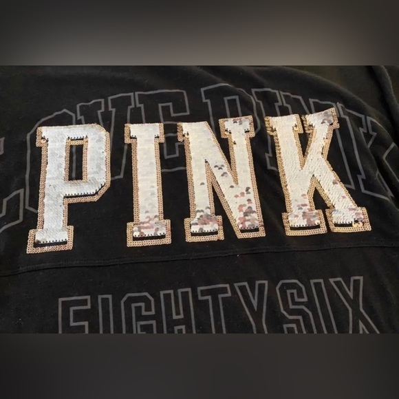 ❌SOLD❌VS PINK LONG SLEEVE V-NECK CAMPUS TEE SHIRT BLACK GOLD SILVER BLING 86 PUP - Picture 11 of 14